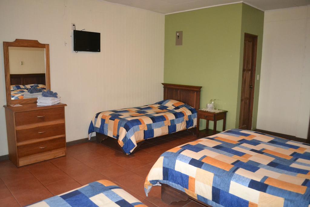 Hotel Las Brumas Картаго Экстерьер фото