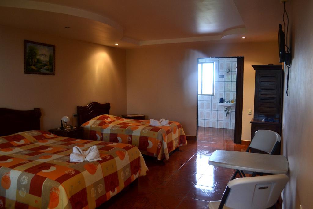 Hotel Las Brumas Картаго Экстерьер фото