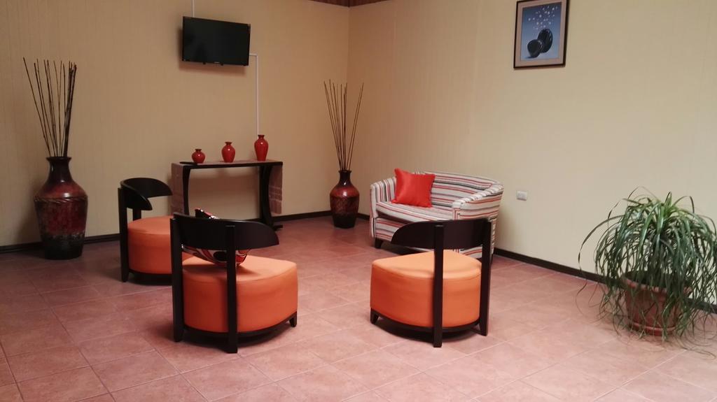 Hotel Las Brumas Картаго Экстерьер фото